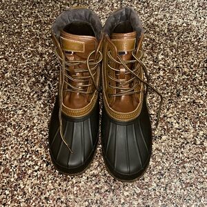 Tommy winter boots, duck style Brown with yellow and brown laces size 13
